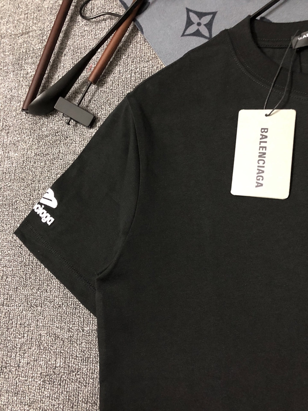 ブランドTシャツ細部ディテール